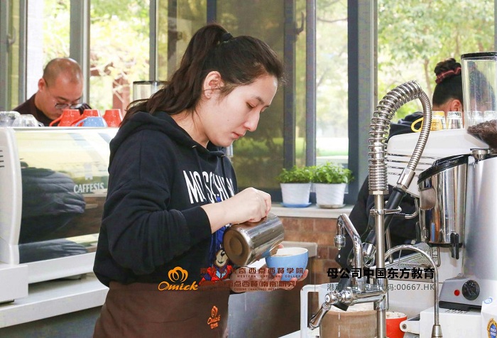 成为一名咖啡师要具备什么条件？