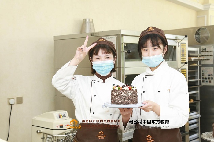 女孩子学什么技术好？女孩子学西点有发展吗？