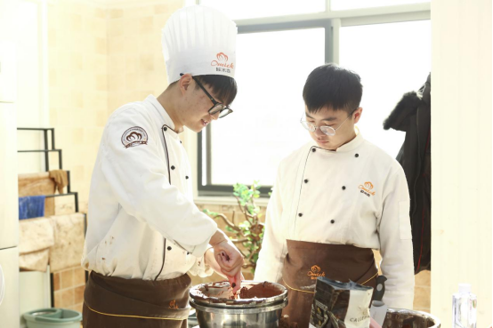 烘焙学校哪家有名？