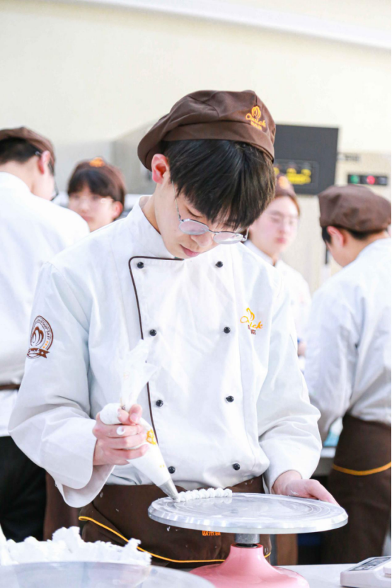 南京欧米奇西点西餐学校靠谱吗？