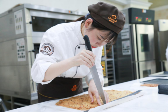 烘焙培训班一般学会需要多久？