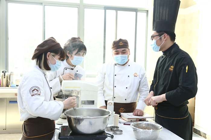 甜品培训学费要多少钱？