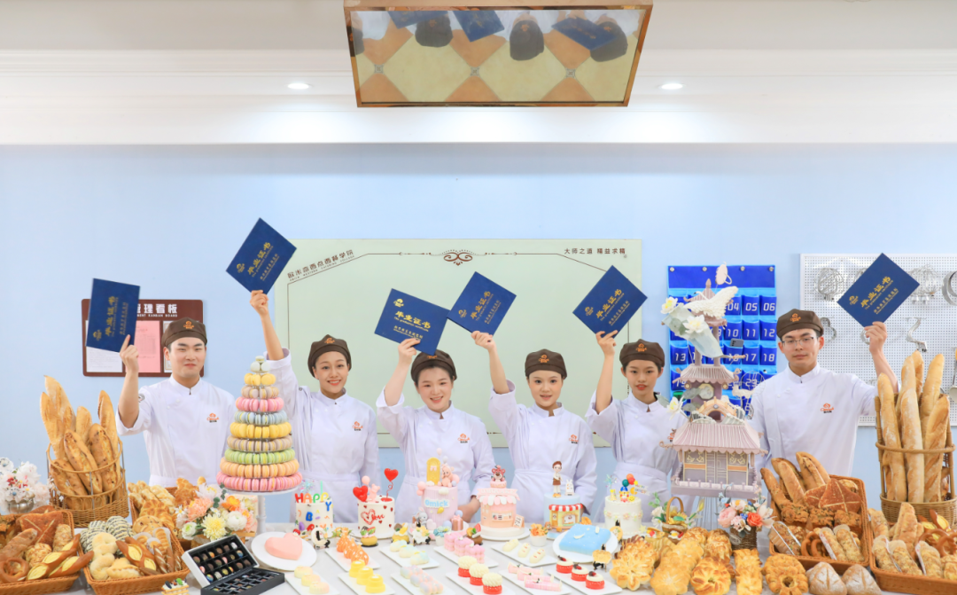 不想学习，也不想辍学打工？来欧米奇，升学就业有优势！